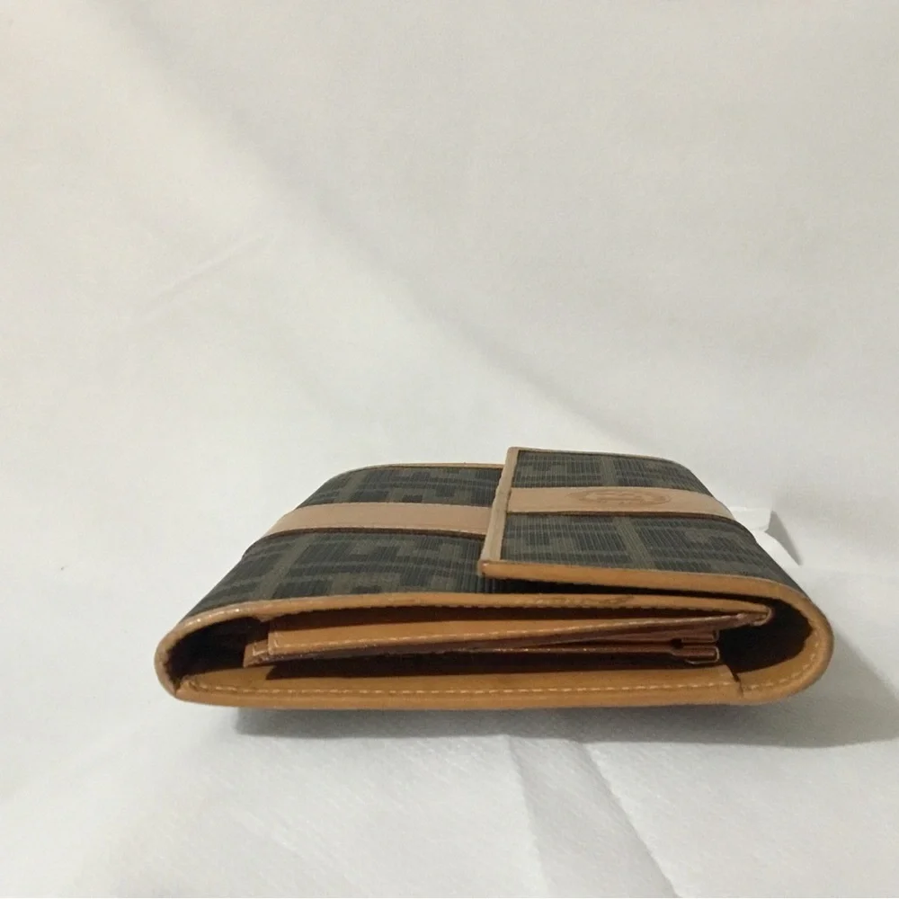 Authentic FENDI Brown Logo Wallet Trifold - Picture 3 of 16